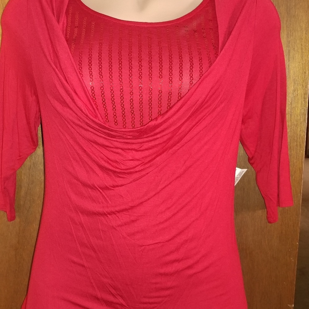 Red drop neck 3/4 sleeve